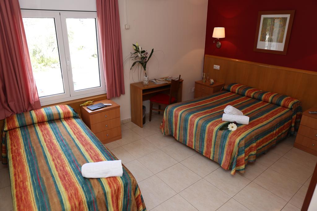 Hotel Europa Figueres  Exterior photo